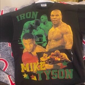 Fruit of the Loom Black and Green Graphic Tee